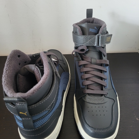 PUMA|Size 11|Ash & Navy Blue - Picture 3 of 6